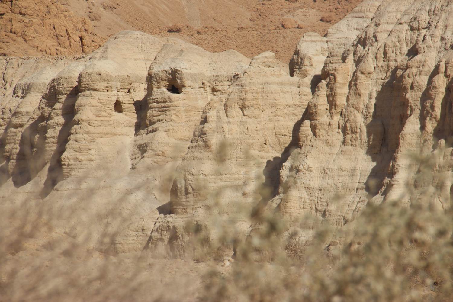 Qumran-Caves1.jpg